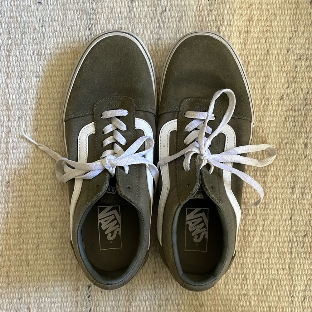 Classic Vans 8.5